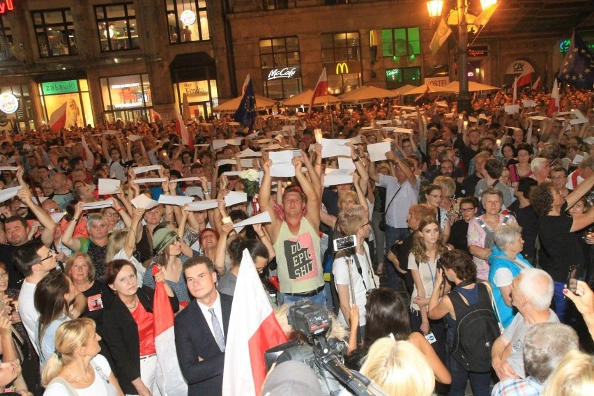 10 tysięcy osób protestowało we Wrocławiu w obronie sądów