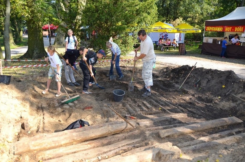 Festyn Archeologiczny w Biskupinie [ZDJĘCIA]