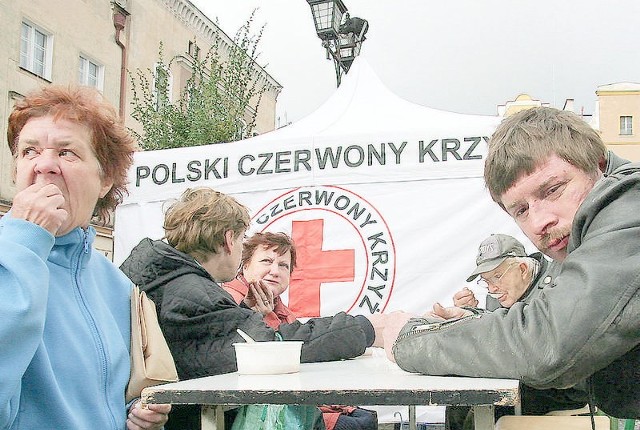 Pieniądze odpisane z podatku grudziądzki oddział PCK przeznacza m. in. na posiłki dla ubogich