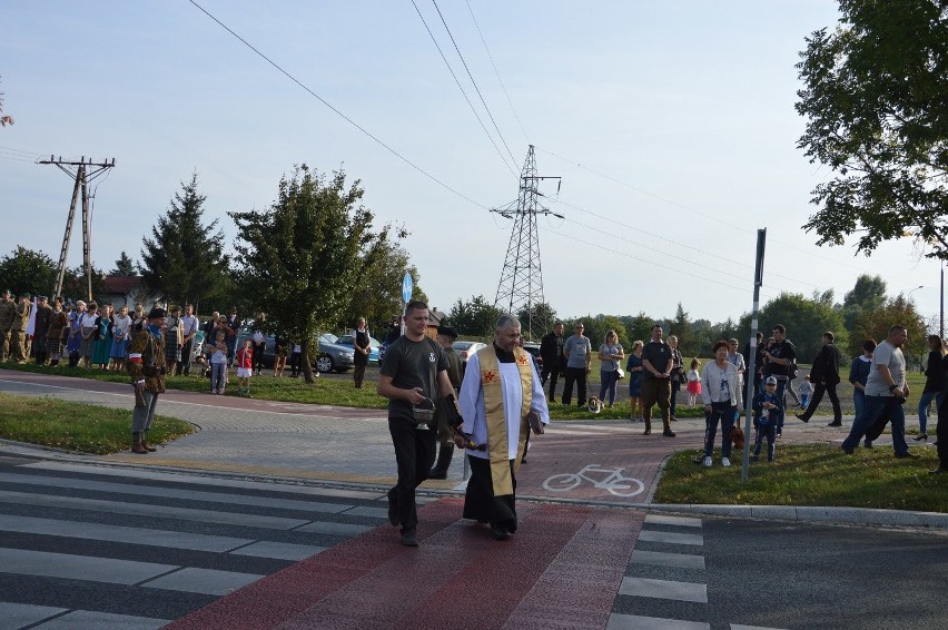 Rondo na os. Piastów zyskało nazwę Batalionu Zośka [FOTO]