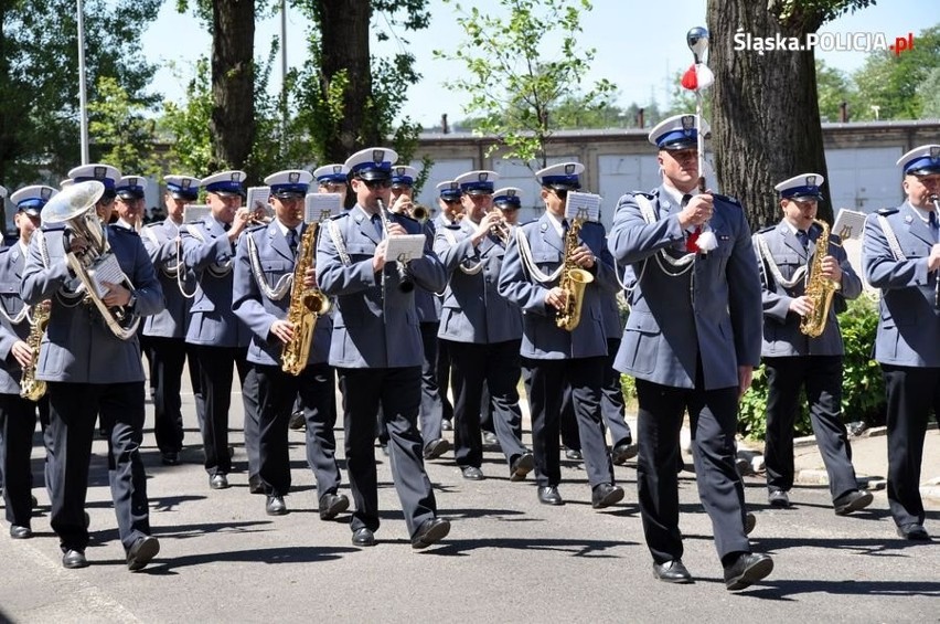 Ślubowanie nowych policjantów w Katowicach