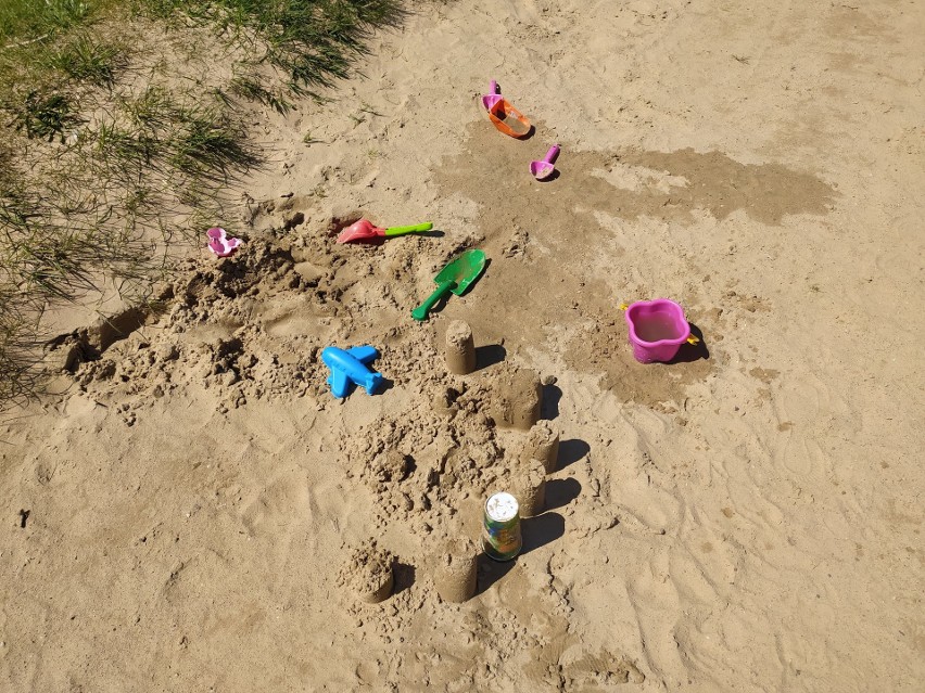 - Dzieci szczególnie cenią sobie zabawę w piasku - opowiada...