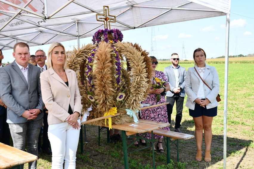 Tegoroczne święto plonów w gminie Pakość zorganizowano w...