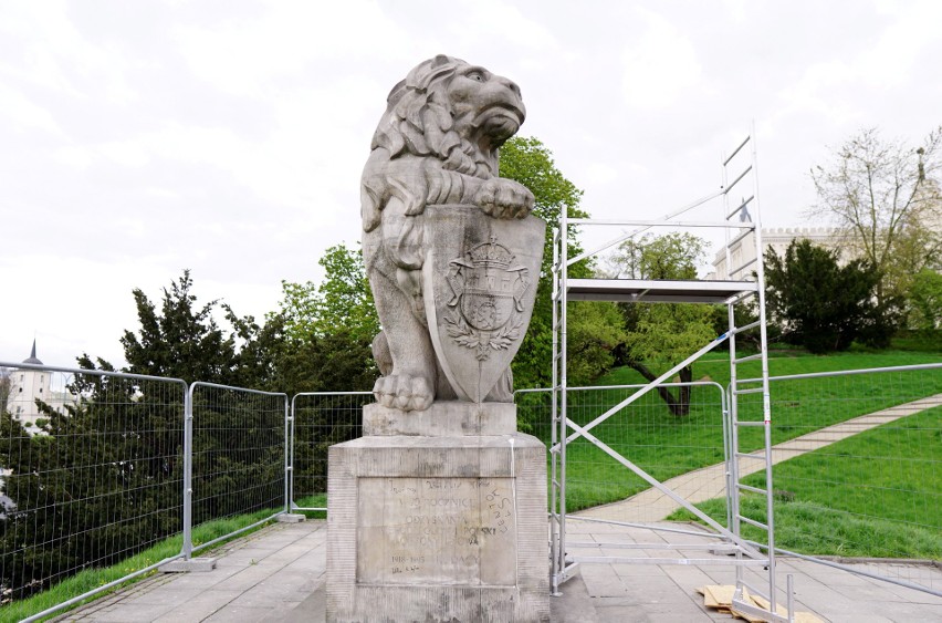 Lew spod Zamku za chwilę odzyska swój blask. Monument jest gotowy do renowacji 