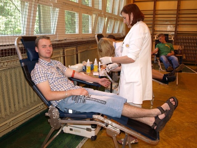 - Oddałem krew, bo warto pomagać &#8211; powiedział Hubert Rusak, uczeń Zespołu Szkół Samochodowych w Radomiu  