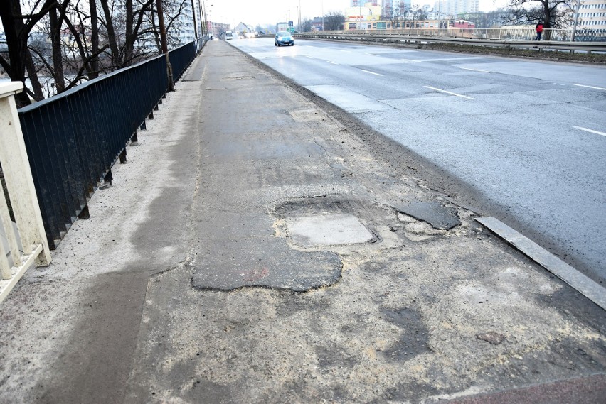 Miasto szuka wykonawcy remontu mostu nad Odrą w ciągu ul....