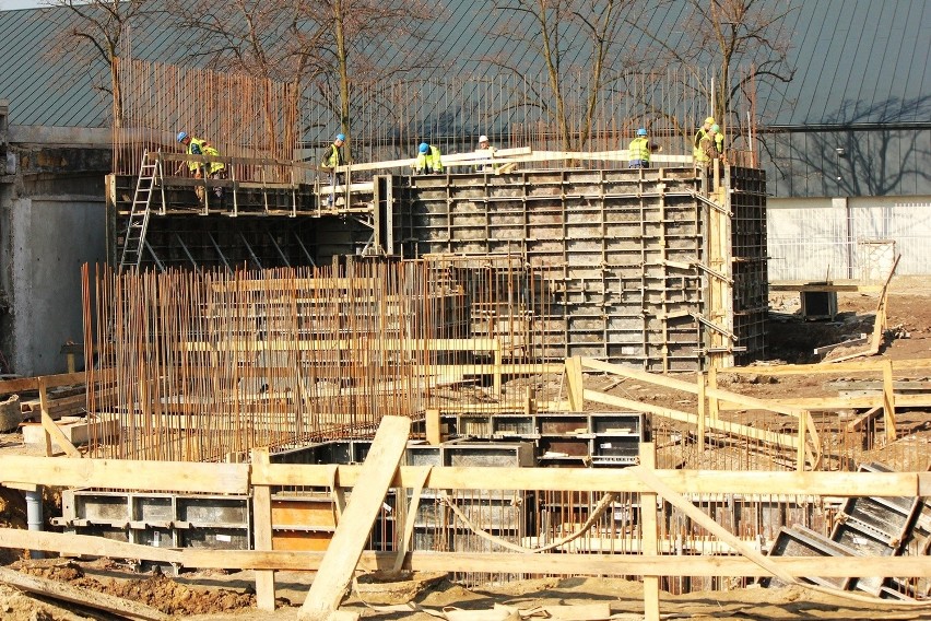 Stadion w Zabrzu: Stadion Górnika Zabrze będzie miał plac wejściowy od Mostostalu [ZDJĘCIA]