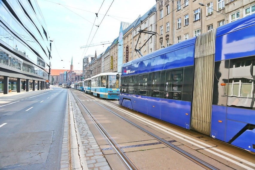 Korki tramwajów na Piotra Skargi