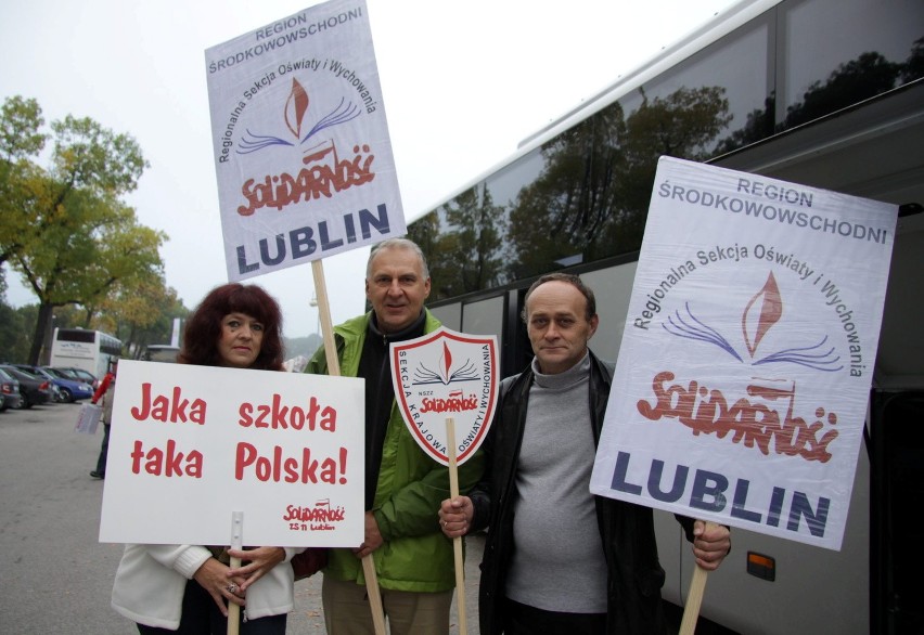 Związkowcy z Lublina pojechali manifestować do Warszawy (ZDJĘCIA, WIDEO)