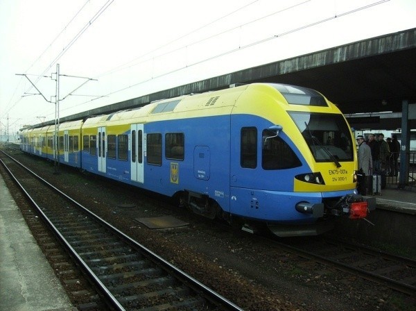 Internet w pociągach Intercity nie jest już w naszym kraju zaskoczeniem. Teraz z propozycją darmowego Wi-Fi dla pasażerów wychodzi spółka Przewozy Regionalne.