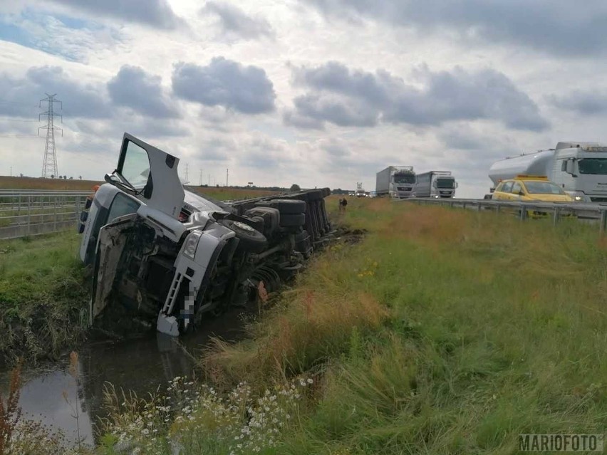 Do zdarzenia doszło pomiędzy węzłami Opole Zachód i Brzeg.