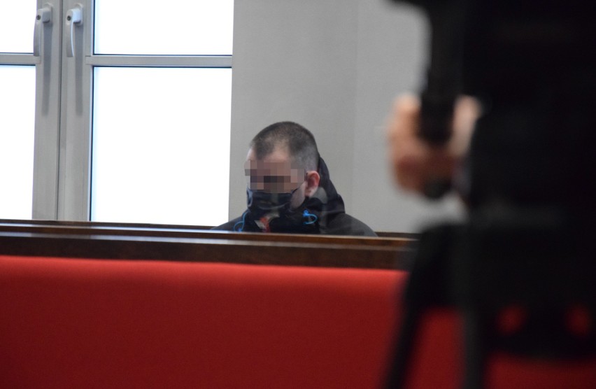 Strażnik miejski z Bielska-Białej jest oskarżony o zabicie ciężarnej żony. "Nie miałem świadomości, że jej ciało zostawiłem w lesie"