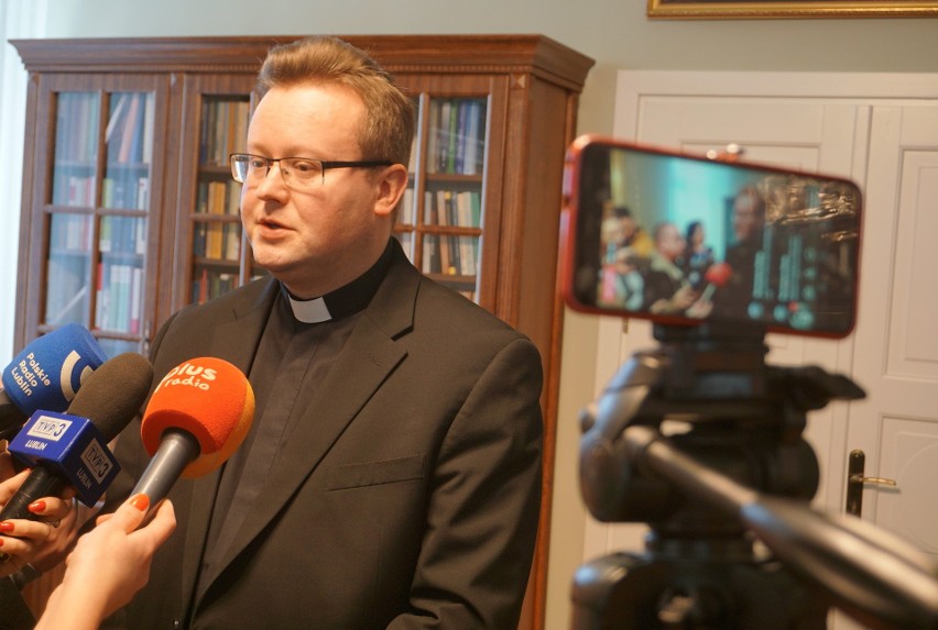 Odwołanie wydarzeń religijnych, więcej mszy i modlitwa. To odpowiedź Kościoła na koronawirusa w Lublinie