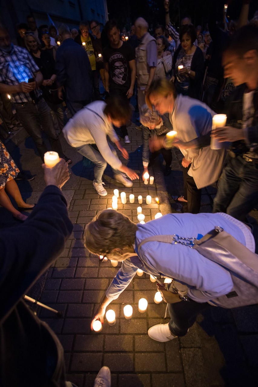 Demonstracja przed słupskim sądem