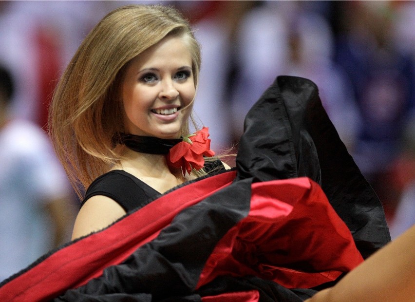 Piękne, wysportowane, uśmiechnięte - polskie cheerleaderki...
