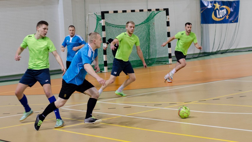 Trwa zacięta walka o mistrzostwo Kieleckiej Ligi Futsalu [ZDJĘCIA]