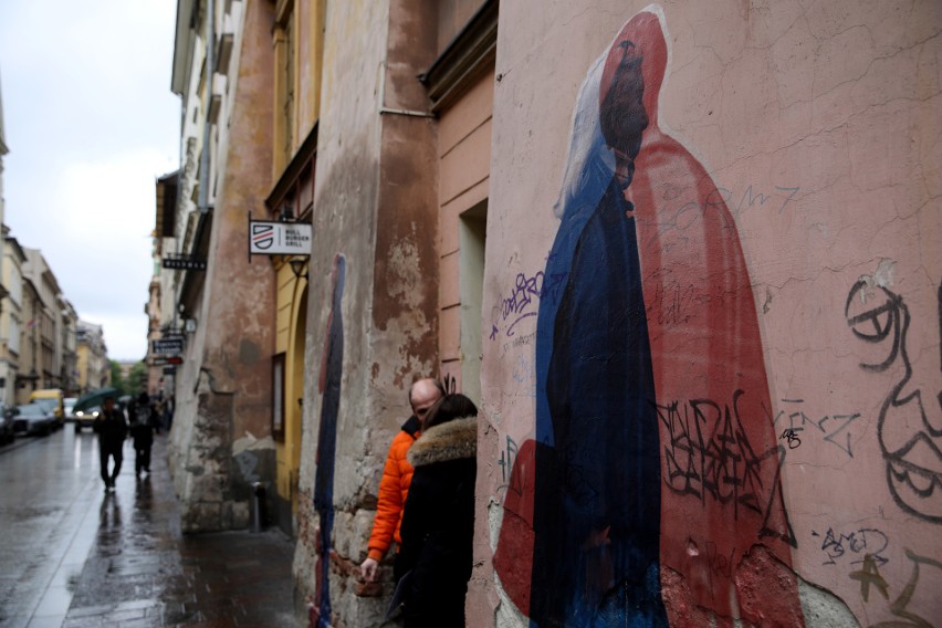 Kraków. Street art na zabytkowych kamienicach przy ulicy Szpitalnej [GALERIA]