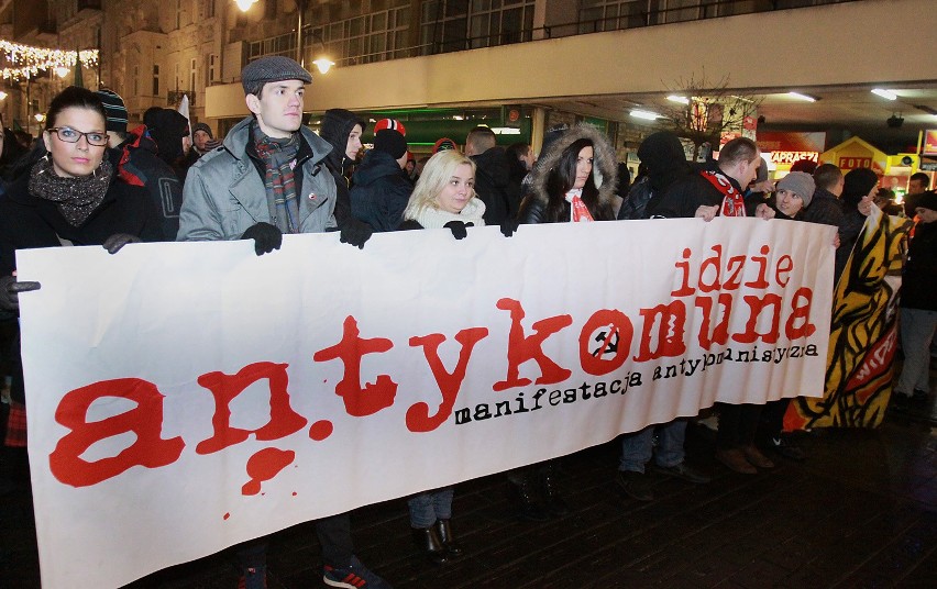 "Idzie Antykomuna". Manifestacja Ruchu Narodowego w Łodzi [ZDJĘCIA+FILMY]