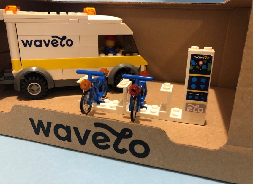 Zestaw LEGO rowerowe Wavelo stacja samochód