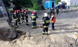 Koparka uszkodziła gazociąg w Szubinie [zdjęcia]