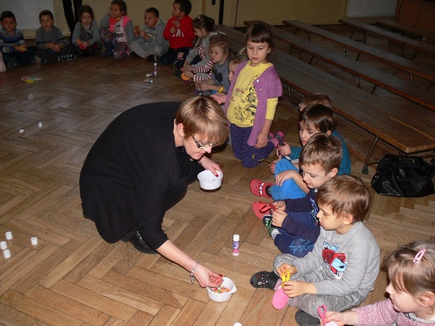  Integracyjne świąteczne warsztaty w Szkole Podstawowej numer 3  w Tarnobrzegu