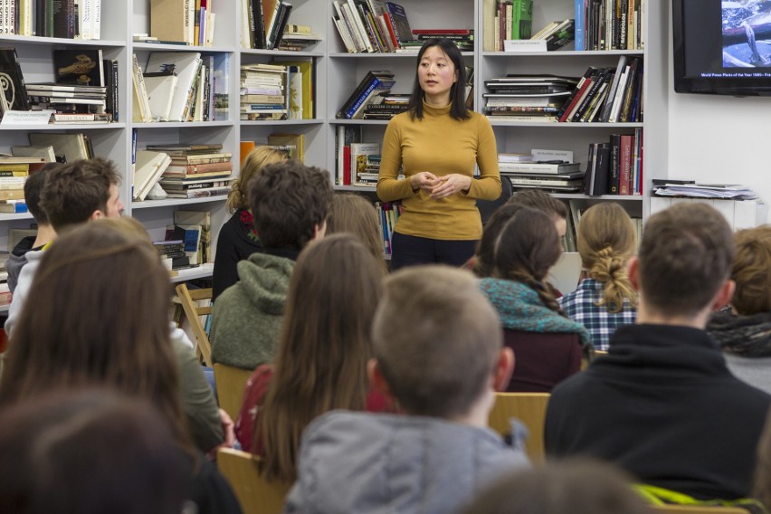 Studenci Uniwersytetu Opolskiego odwiedzili GSW, w której do...