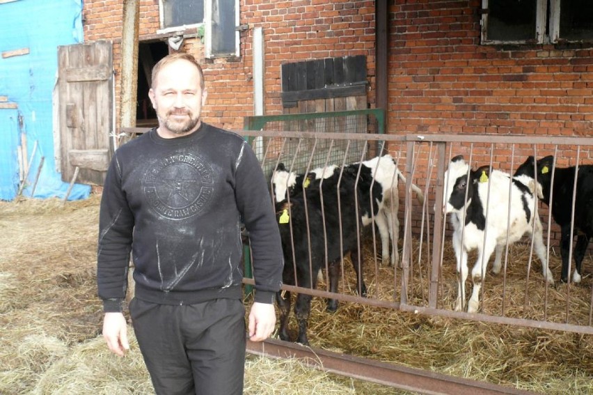 Marcin Smełsz w swoim gospodarstwie ma nie tylko krowy, ale...