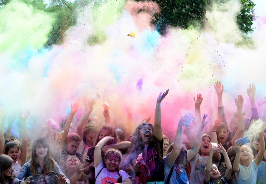 Holi Festival - Święto Kolorów w Radomiu (wideo, zdjęcia)