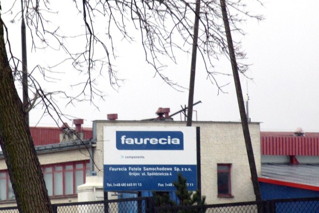 Umów z pracownikami nie przedłuża firma Faurecia. Re-dukcje etatów obejmują pion produkcyjny i administracyjny.