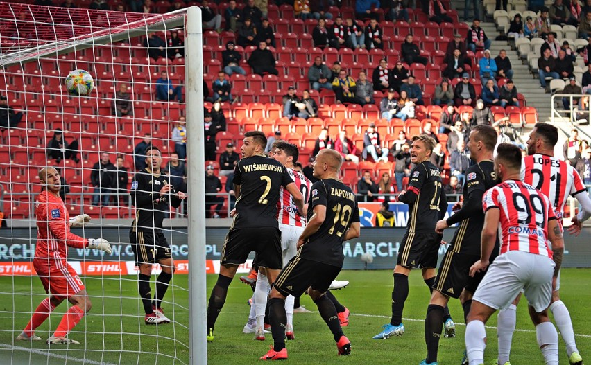 Piąte spotkanie bez zwycięstwa miało miejsce na stadionie...