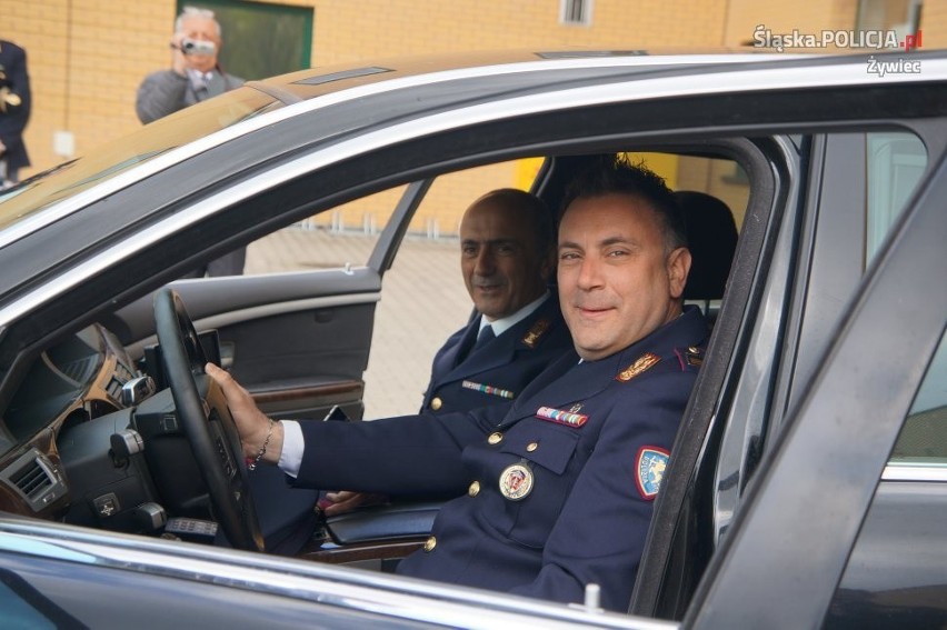 Włoscy policjanci z prowincji Ascoli Piecento złożyli wizytę...