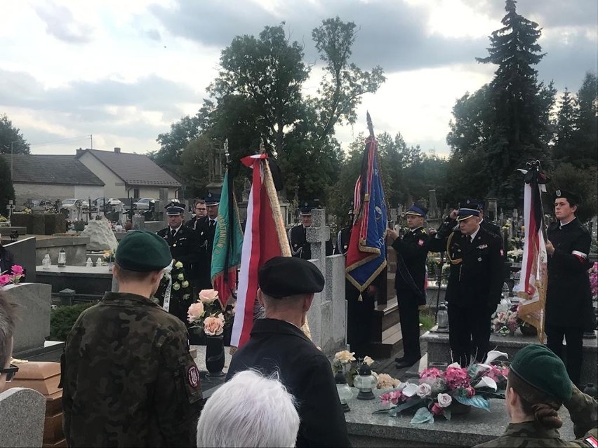 Stanisław Fryziel spoczął na cmentarzu parafialnym w...