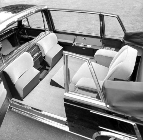 Fot. Mercedes-Benz: Mercedes-Benz 600 Landauletz 1965 r....