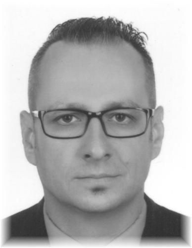Policjanci Komendy Miejskiej Policji w Rzeszowie poszukują zaginionego Grzegorza Zioło. Mężczyzna ostatni raz widziany był w Rzeszowie 2 czerwca. Od tamtej pory nie wrócił do domu, ani nie nawiązał kontaktu z rodziną.
