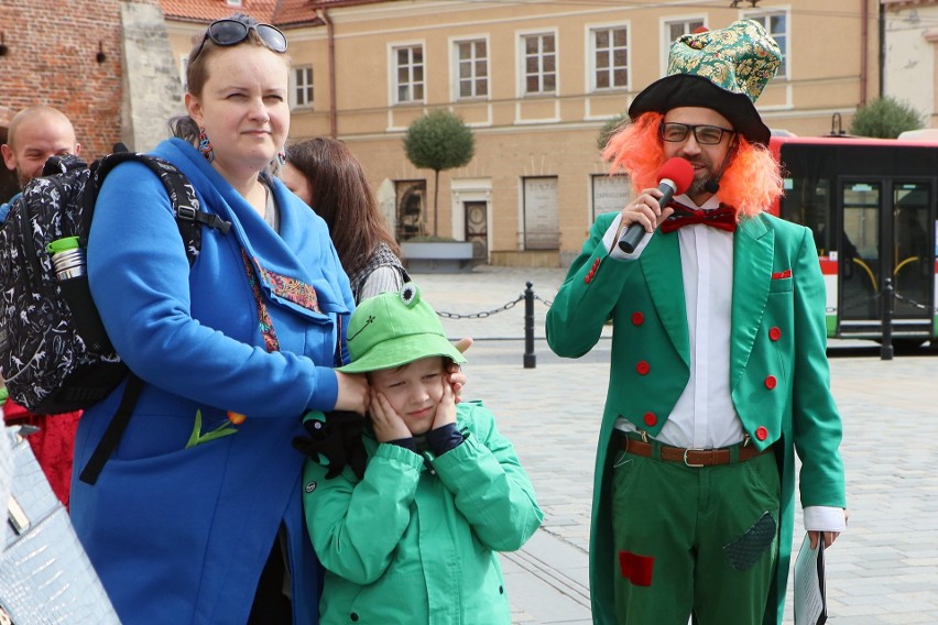 Baśniowy spacer po lubelskim deptaku. Tak uczczono 30-lecie szkoły imienia Andersena