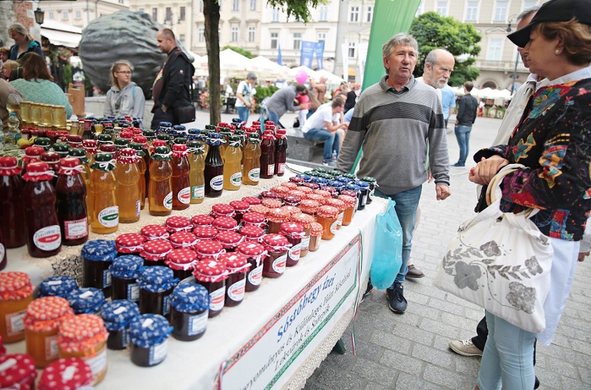 Pokazy i smakołyki od "Bratanków" czyli węgierski dzień na targach ludowych