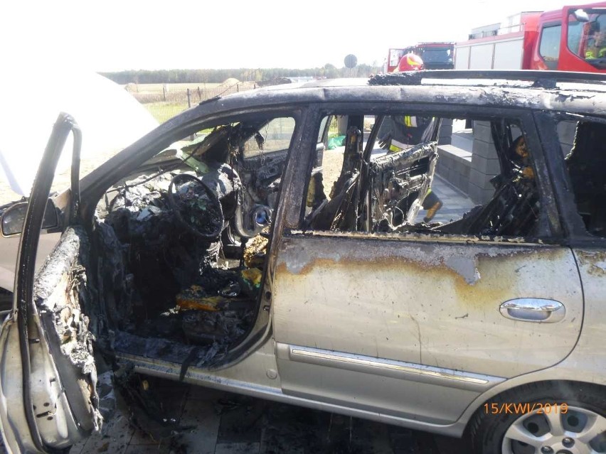 Pożar samochodu kia przy ul. Nowej w Ciasnej 15.04.2019.
