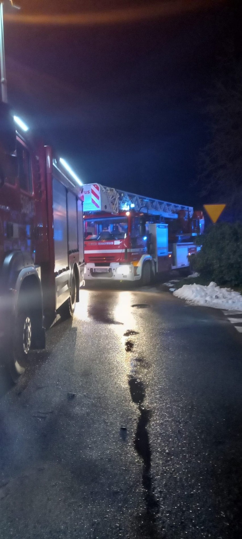 Pożar w domu jednorodzinnego w Górze Puławskiej. Zginęła jedna osoba