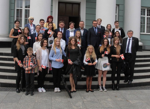 Fundacja Polish Orphans Charity z Kanady wspiera młodych radomian już od dziewięciu lat. W tym roku stypendia dostało 22 uczniów z Radomia.