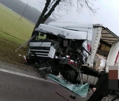 Do zdarzenia drogowego doszło w poniedziałek po godzinie 7....