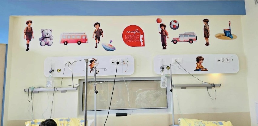 Ściany sal na oddziale dziecięcym koszalińskiego szpitala...