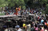 Katastrofa kolejowa w Indiach. Setki ofiar, ponad tysiąc rannych. Premier obiecuje surowe kary dla winnych