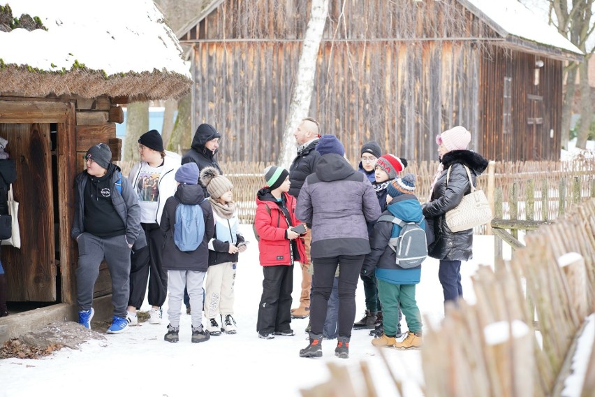 Wycieczka do skansenu w czasie ferii zimowych zorganizowanych przez Miejsko-Gminny Ośrodek Kultury w Skaryszewie