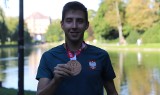 Maksym Chudzicki wrócił do Kielc z brązowym medalem. Na paraolimpiadzie w Tokio miał wymarzony debiut [ZDJĘCIA]