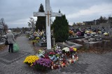 We wtorek w Myszkowie na cmentarzach nie było wielu odwiedzających groby 