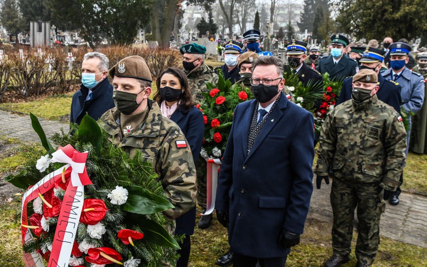 W odsłonięciu tablicy pamięci pułkownika Cieplińskiego na...