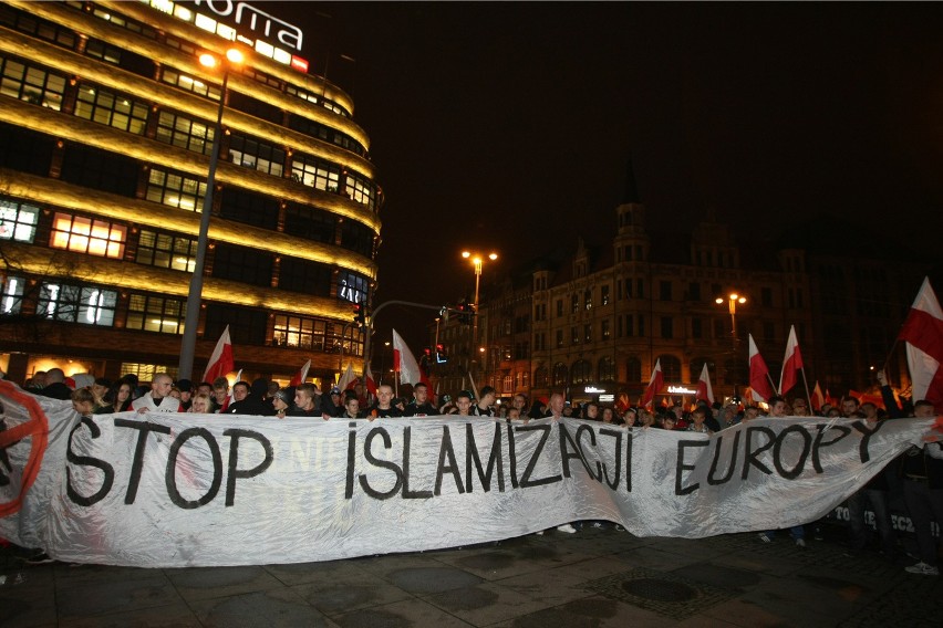 W marszu narodowców we Wrocławiu uczestniczyło ok. 8 tys....