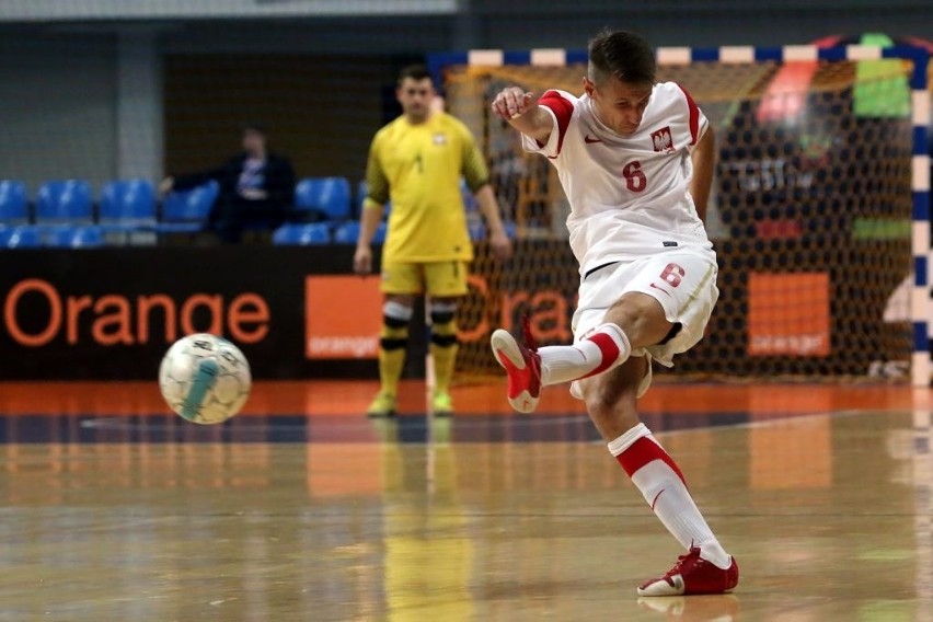 Futsal: Reprezentacja Polski zremisowała z Rumunią na Globusie (ZDJĘCIA)