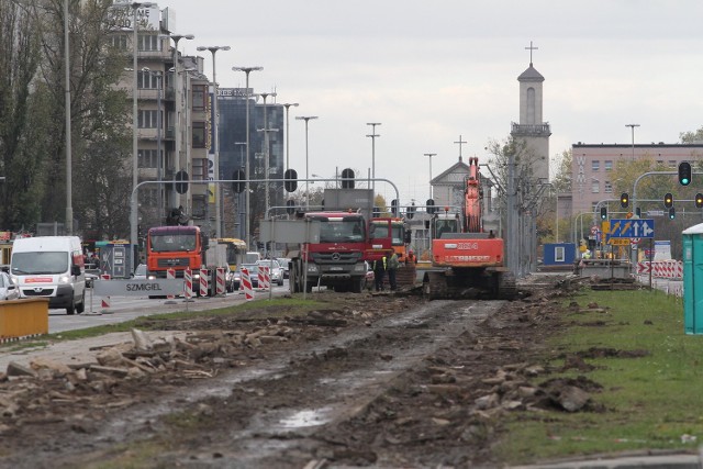 W tym tygodniu zacznie się demontaż torów tramwajowych wzdłuż alei Mickiewicza od strony alei Włókniarzy