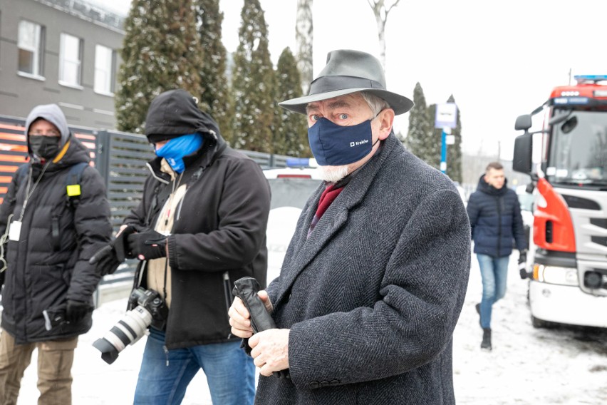 Kraków. Ogień w halach Urzędu Miasta Krakowa. Prezydent Jacek Majchrowski przyjechał osobiście ocenić skutki pożaru [ZDJĘCIA]